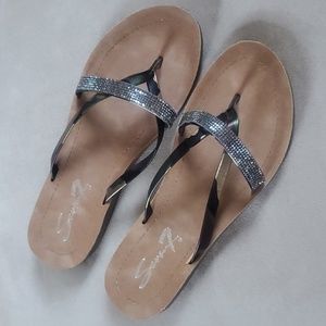 Seven7 Women's Sandals with Black and Gold tone Straps Size 11
